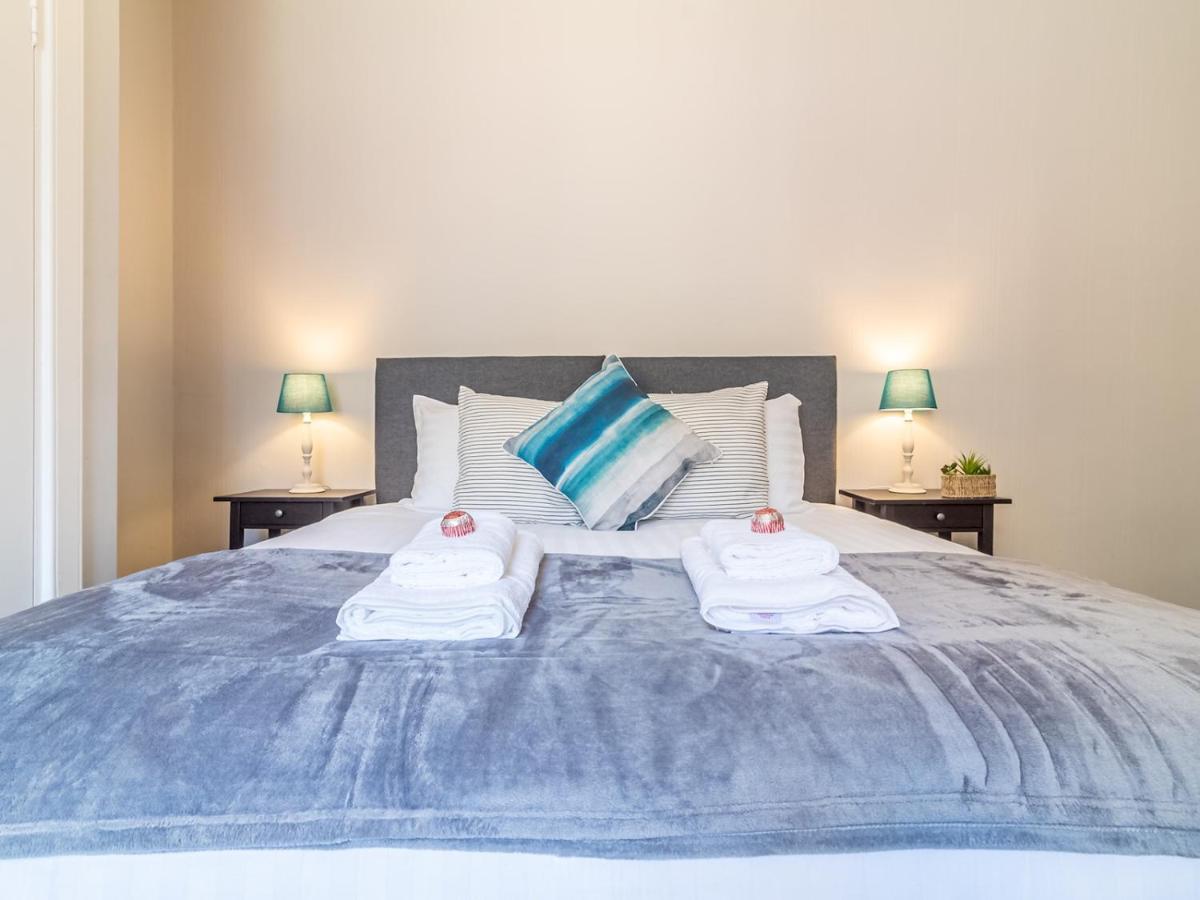 Pass The Keys Spacious And Homely Flat On The Royal Mile Édimbourg Extérieur photo