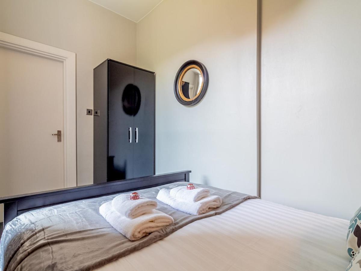 Pass The Keys Spacious And Homely Flat On The Royal Mile Édimbourg Extérieur photo
