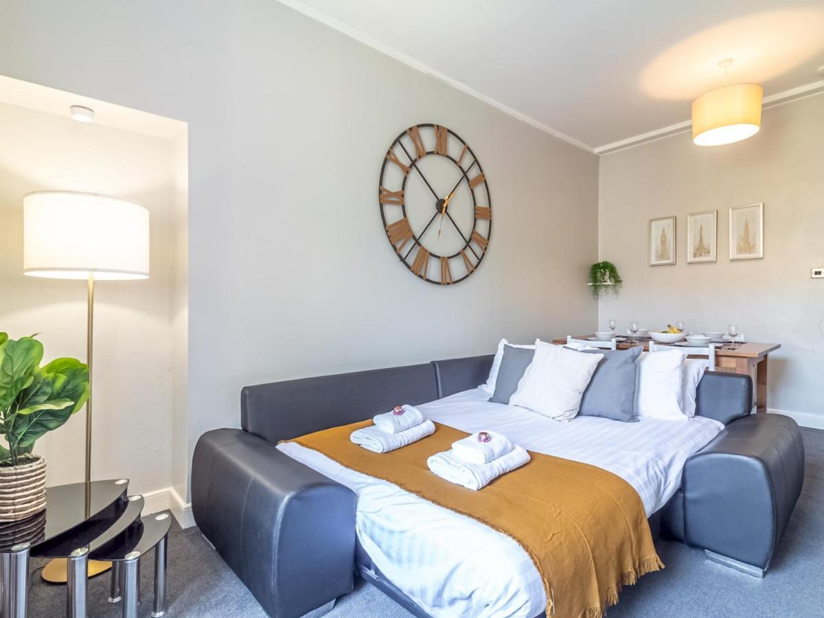 Pass The Keys Spacious And Homely Flat On The Royal Mile Édimbourg Extérieur photo