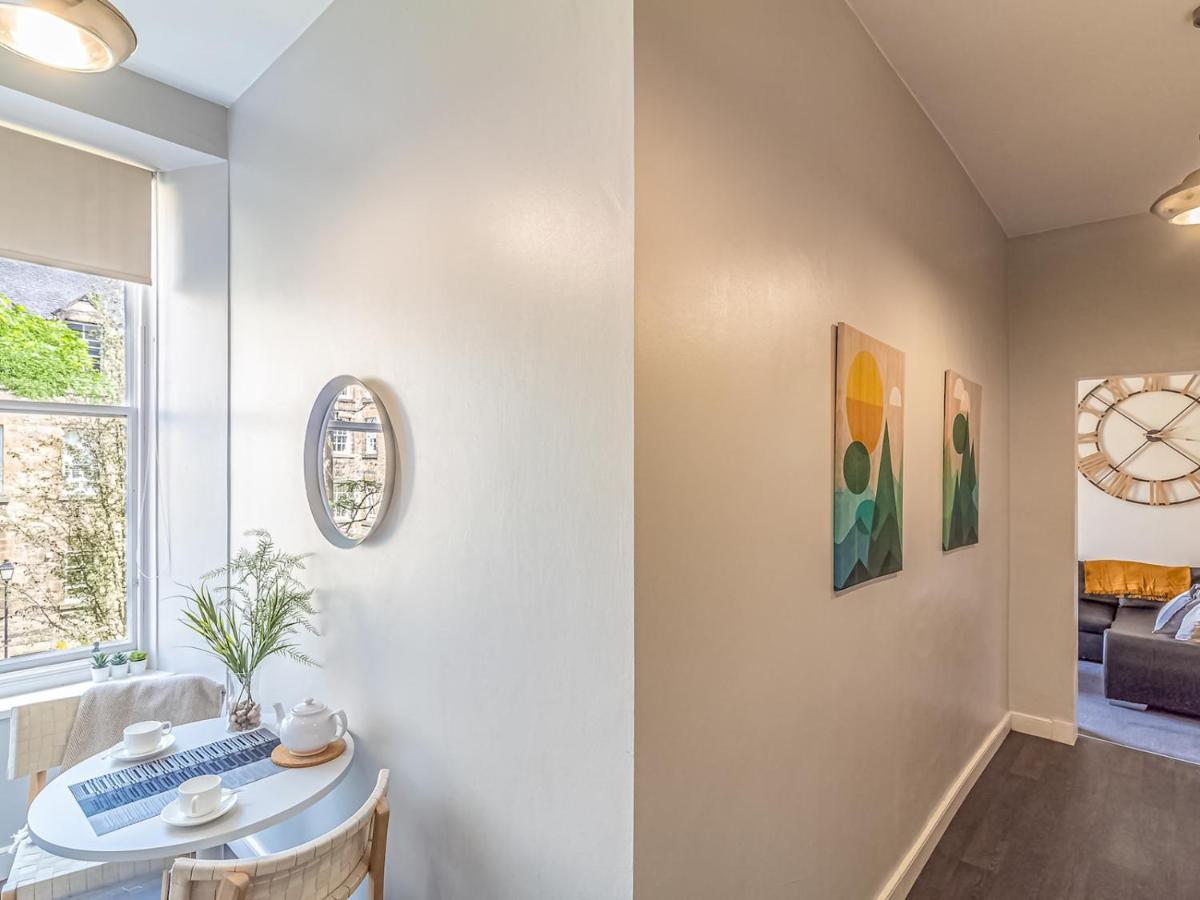 Pass The Keys Spacious And Homely Flat On The Royal Mile Édimbourg Extérieur photo