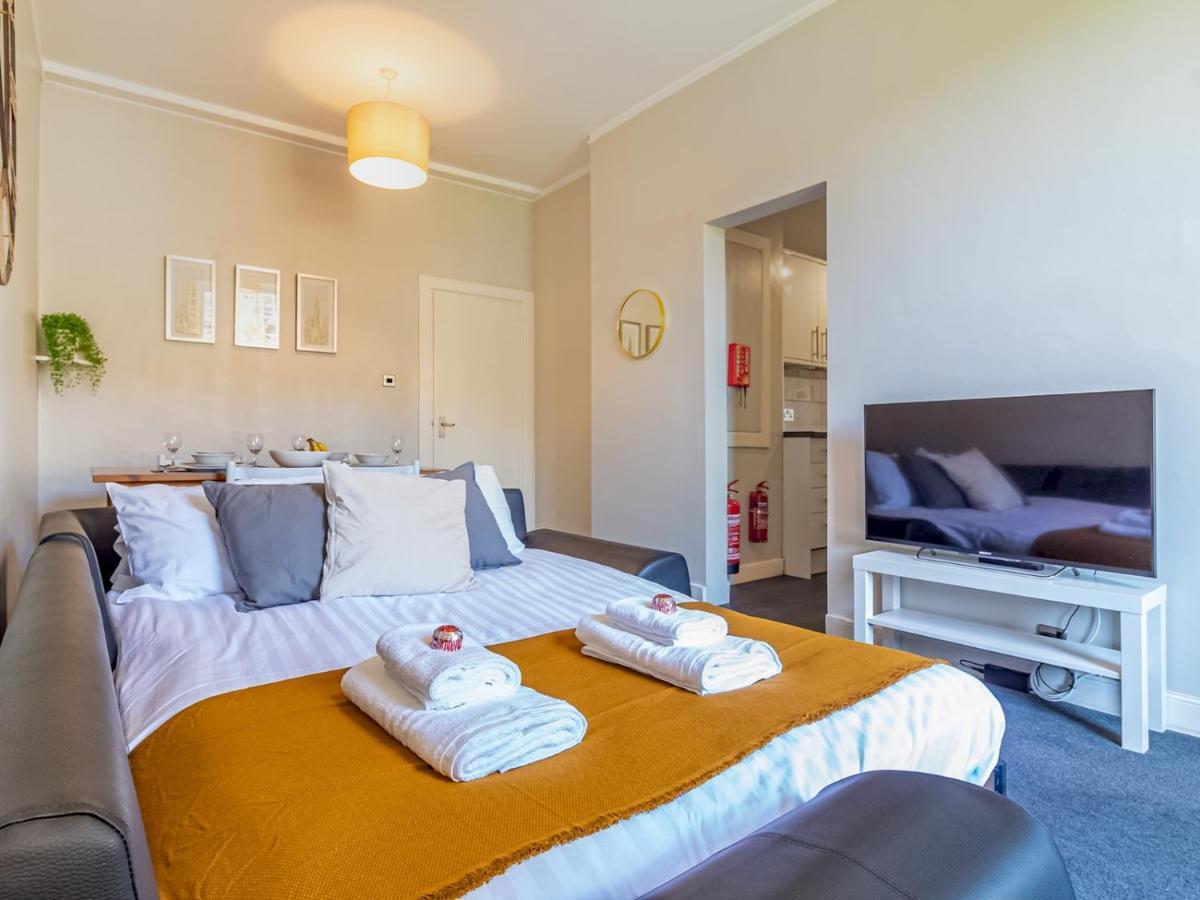 Pass The Keys Spacious And Homely Flat On The Royal Mile Édimbourg Extérieur photo